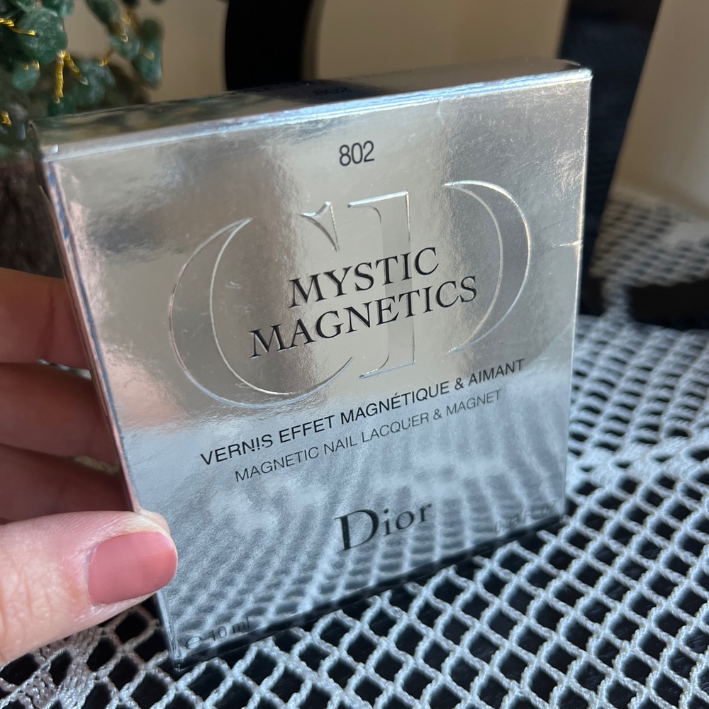 Dior LIMITED EDITION Mystic Magnetics Vernis - Picture 4 of 4